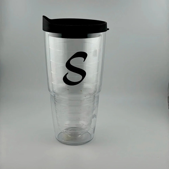 TERVIS TUMBLER CUP PLASTIC INITIAL “S” IN BLACK WITH BLACK LID DRINKWARE - Picture 1 of 1